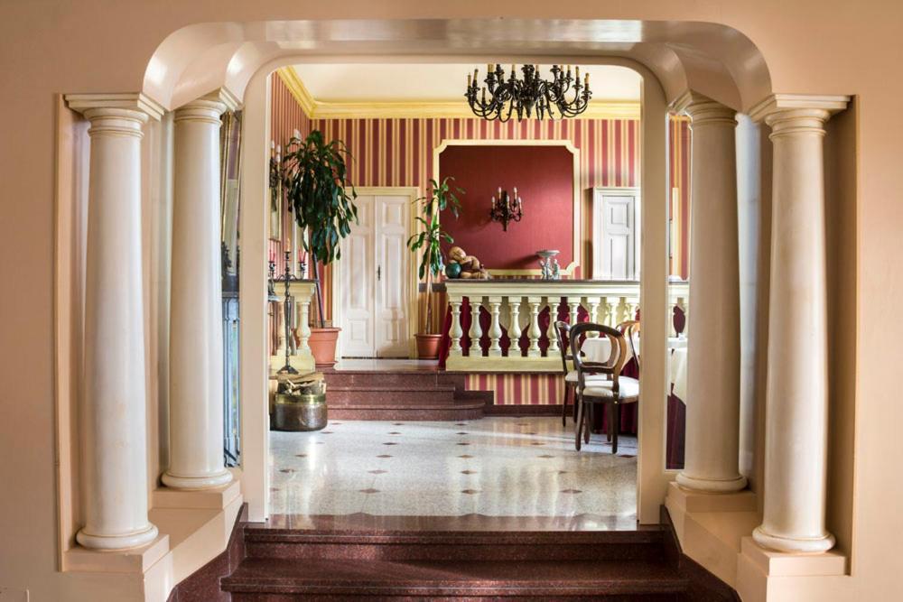 Park Hotel Villa Salzea Trofarello Экстерьер фото